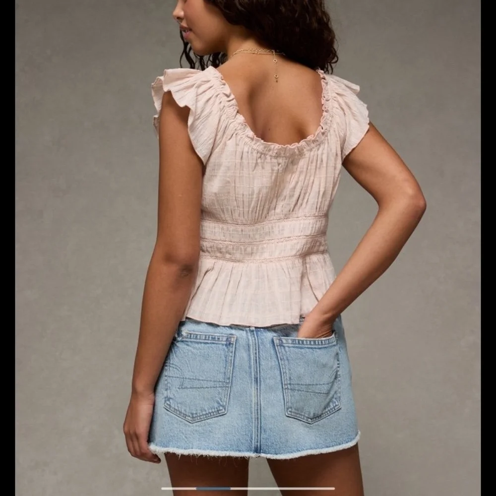 AE Ruched Flutter Sleeve Blouse - Picture 2 of 14